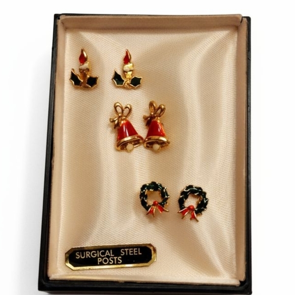 HP!! Vintage Set of 3 Adorable Tiny Christmas Holiday Earrings!! - Picture 1 of 6